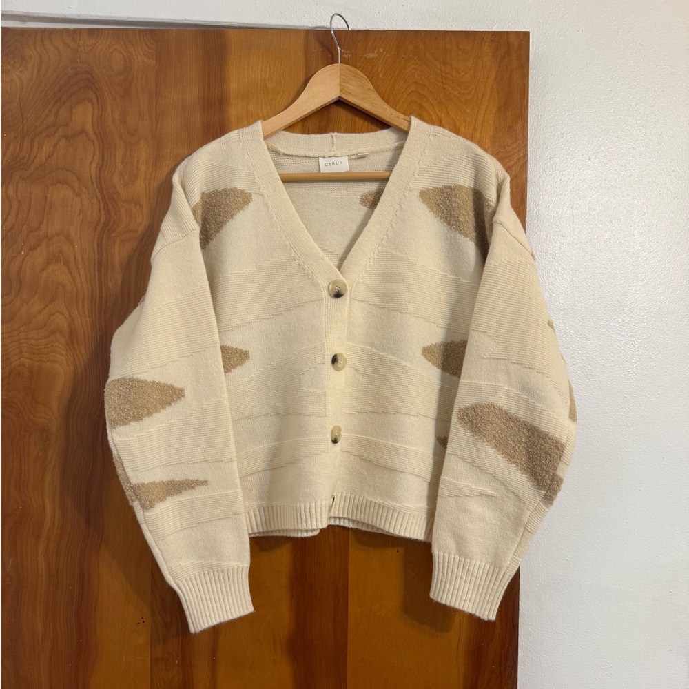 NWT Cyrus Cream and Tan Women's Sweater